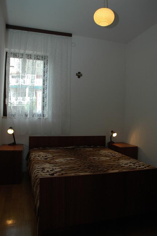 Apartments Jurina 2 Krk Town Oda fotoğraf