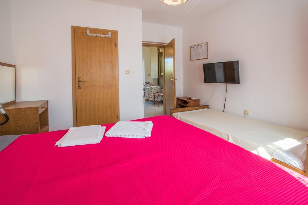 Apartments Jurina 2 Krk Town Dış mekan fotoğraf